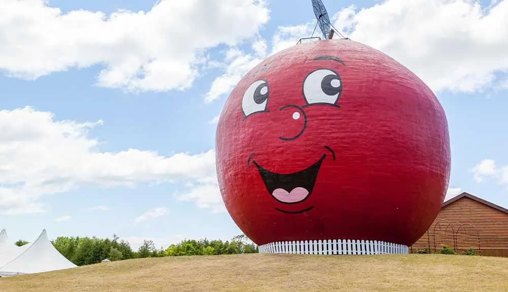 Weird Roadside Attractions: Canada Edition